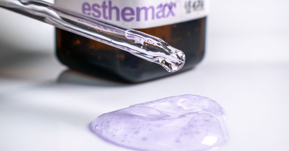 Odkryj moc elektroporacji: głębokie wprowadzenie serum i efekt glow bez igieł