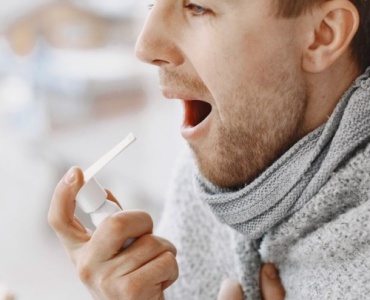 Nie ignoruj sygnałów: kaszel z krwią i inne objawy chorób tchawicy — kiedy zgłosić się do lekarza?